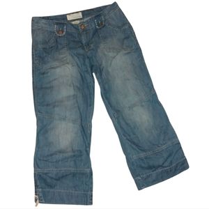 Maurices Wide Leg Light Wash Cinched Hem Capris